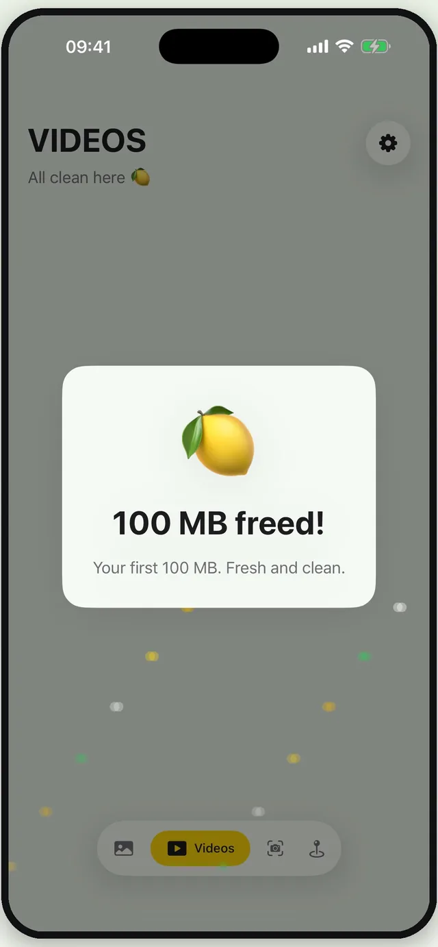 里程碑动画：一颗柠檬和「已释放 100 MB」的提示